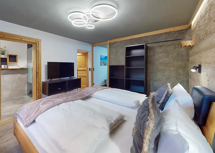 Loisachufer * Garmisch-Partenkirchen