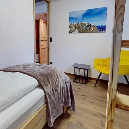 Loisachufer Tatil Evi Garmisch-Partenkirchen