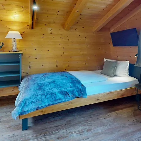 Loisachufer Tatil Evi *
