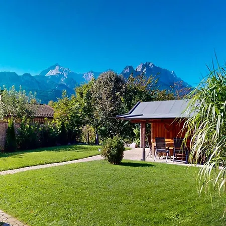 Loisachufer Garmisch-Partenkirchen