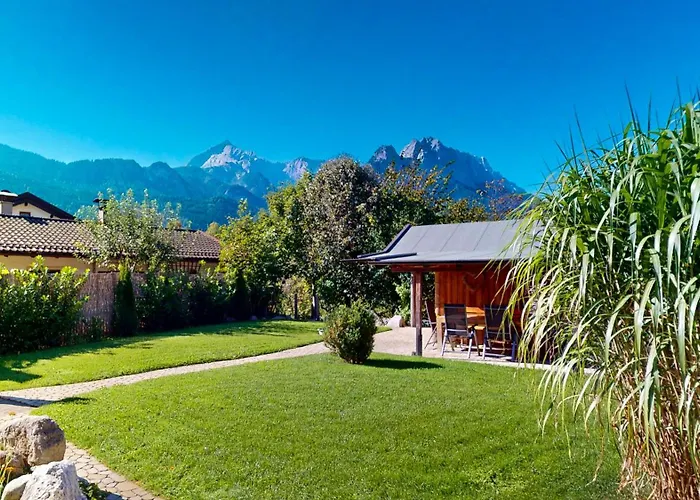 Loisachufer Garmisch-Partenkirchen